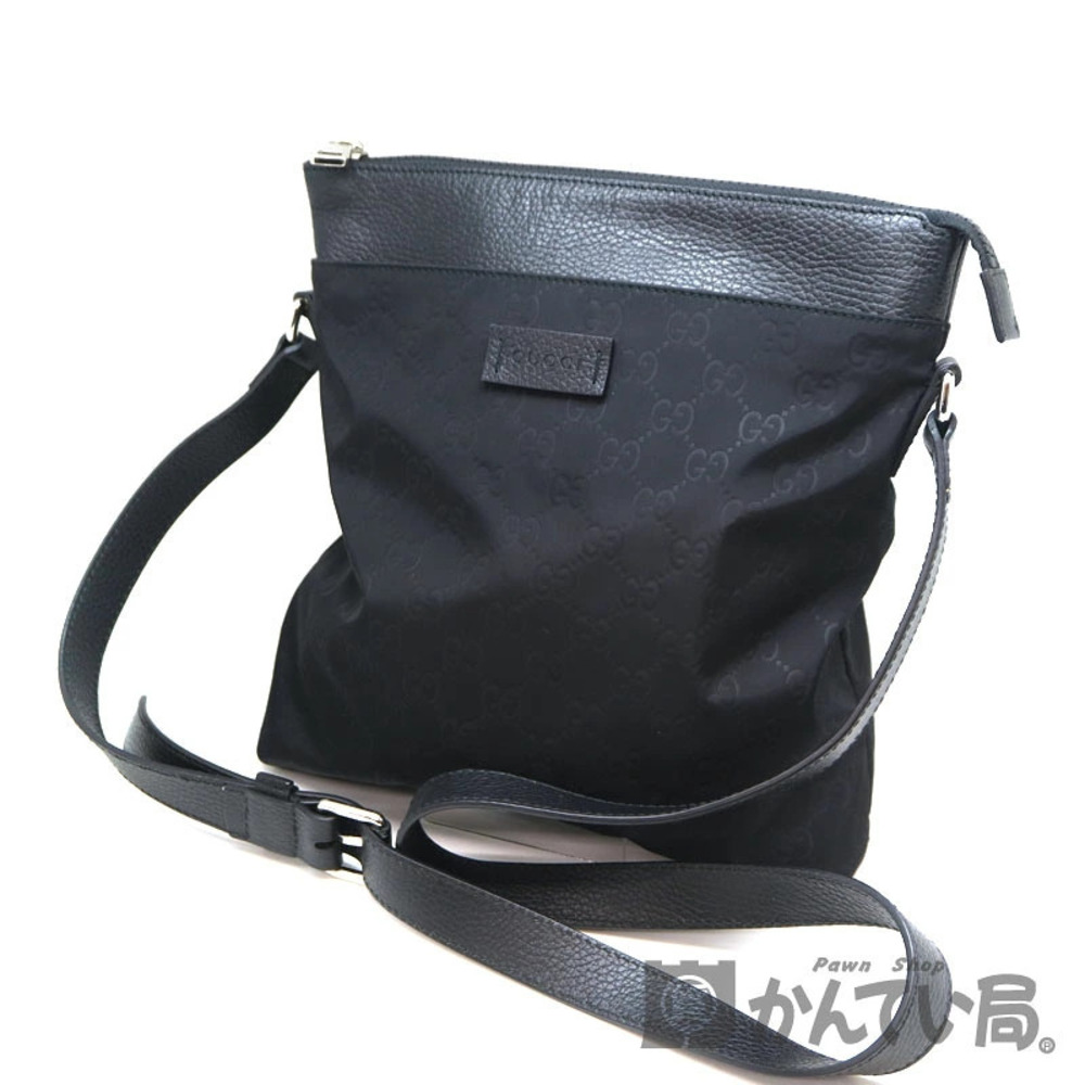 Gucci GG Messenger Bag prominent GG logo leather Black